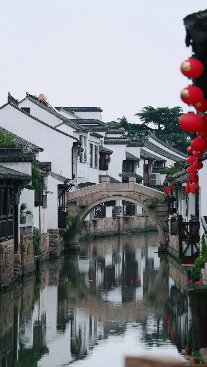 当身体出现哪些异常的时候，可能是尿酸“超标”了呢？应该如何控制呢？